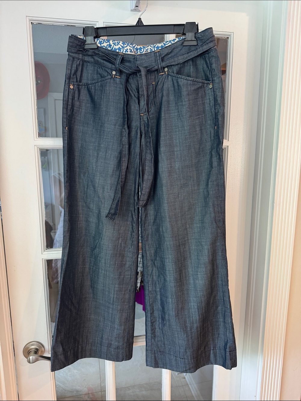 Tommy Bahama blue wide leg pants with tie waist size 4